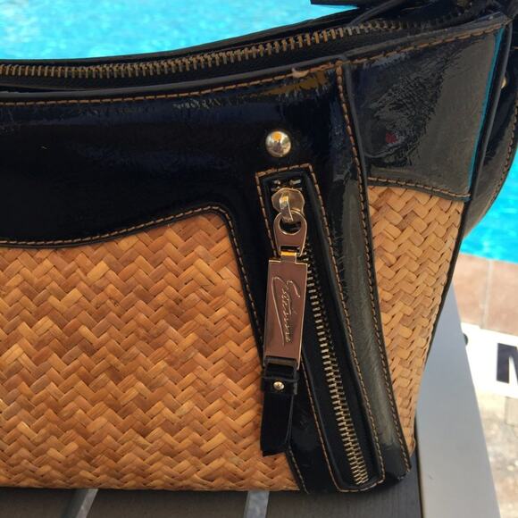 Etienne Wicker Purse HandBag Pocket Zip Shoulder bag Black Patent Leather - Picture 7 of 9